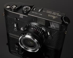 Voigtlander 28mm f/2 Ultron Asph VM II Black  USED